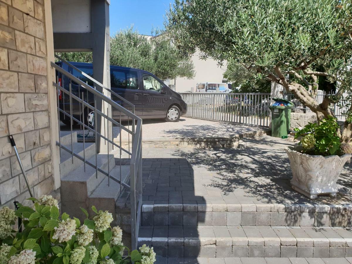 Apartments Petrovic بيروفاتش المظهر الخارجي الصورة